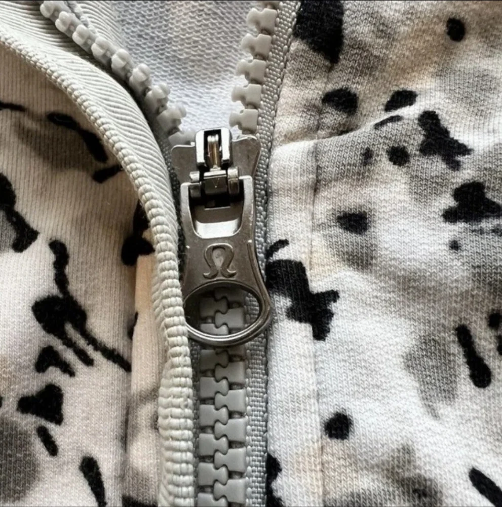 Lululemon Athletica Silver/Gray Asana Jacket - Picture 4 of 15
